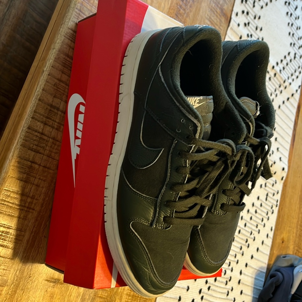 Nike Dunk Low Retro PRM Sequoia